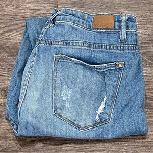 Judy Blue Women’s‎ 11/30 Girlfriend Fit Distressed Jeans